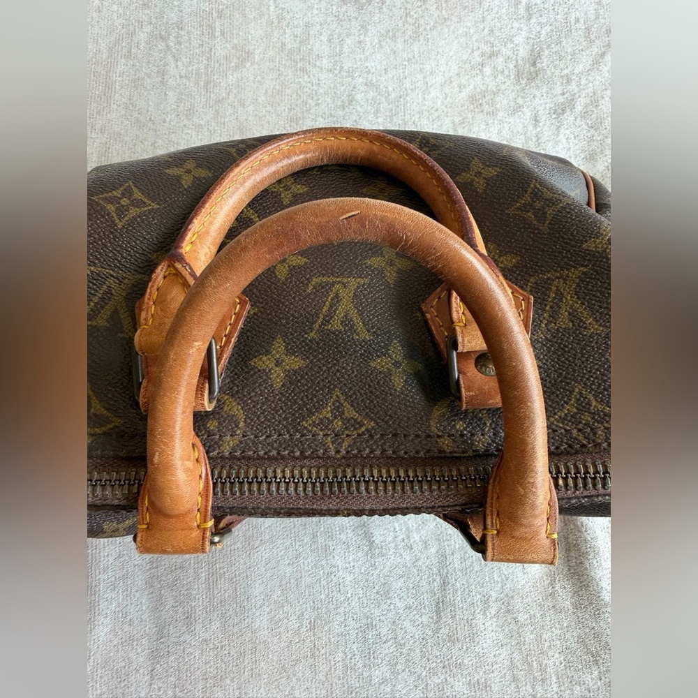 Vintage Louis Vuitton Monogram Speedy 25 - Picture 7 of 16